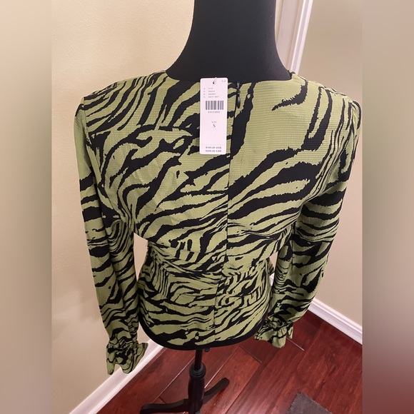 NWT Exquise By Anthropologie Wrap Blouse Size S - Picture 6 of 6